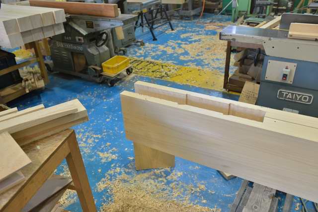 施工例15 冠木門の製作 まぐさの加工