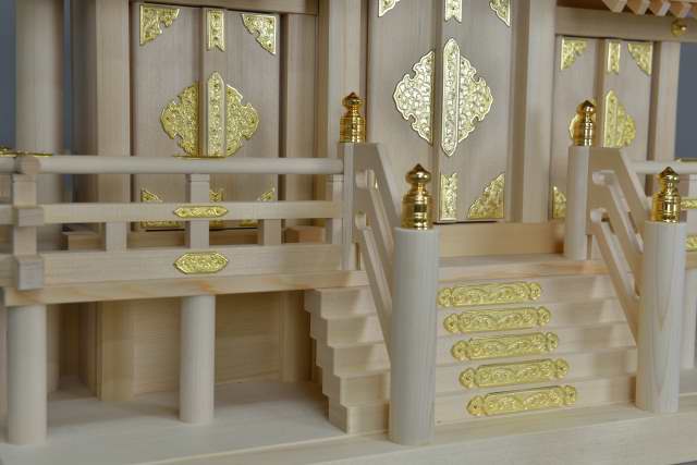 茅葺屋根違三社宮（小）の高欄