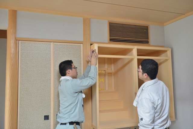 御霊舎施工例１３　神床削り合わせ