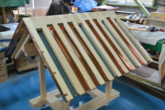 伊勢型神明宮の屋根オガワラ