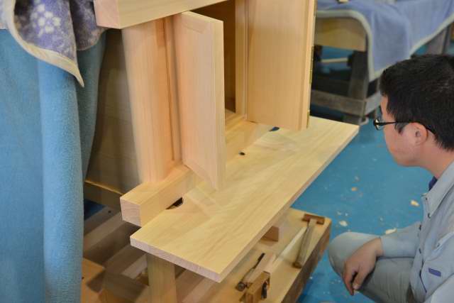 伊勢型神明宮の御扉取付