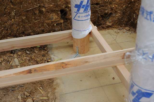 大口神社御本殿　土台据付