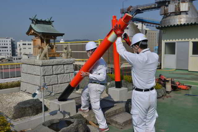 稲荷鳥居の組立