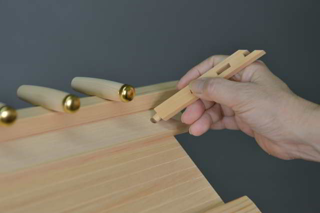 千木を差し込む