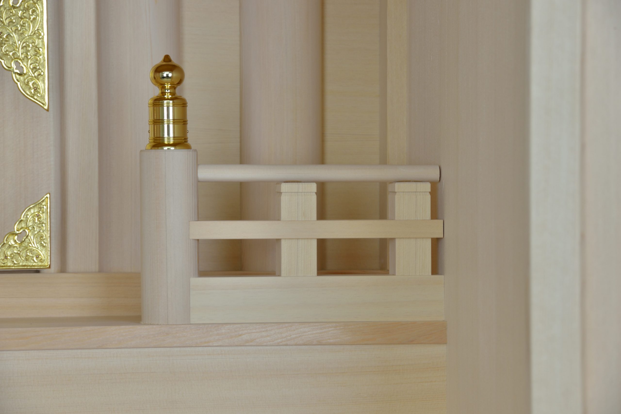 6尺型御霊舎の引出付 高欄