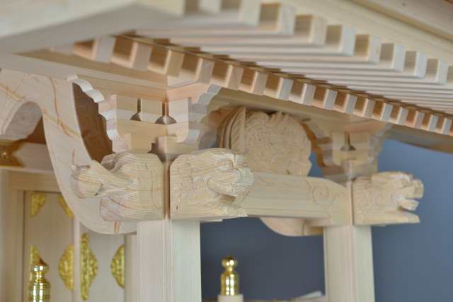 稲荷宮７寸　２段垂木　獅子、バク彫刻