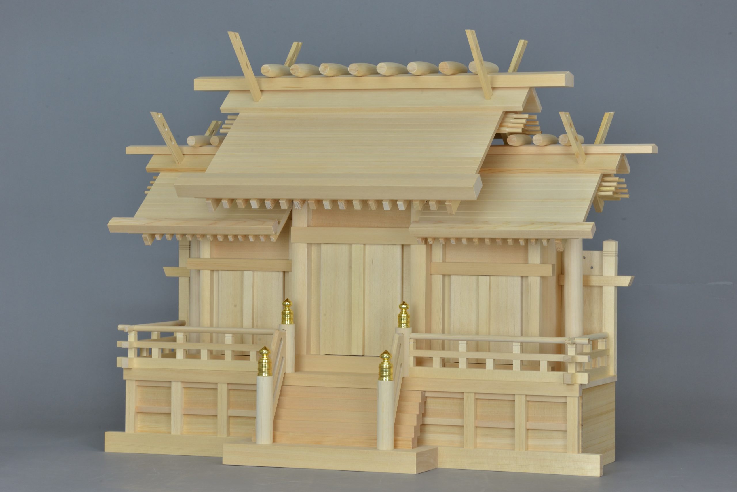 板屋根違三社宮（大）金具なし