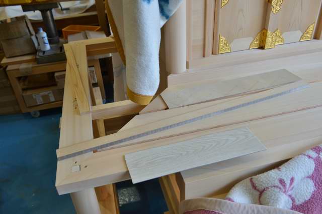 八百津神明神社　高欄床組立