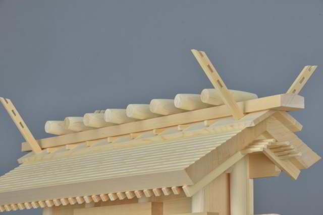 厚屋根通三社宮　金具なし　屋根