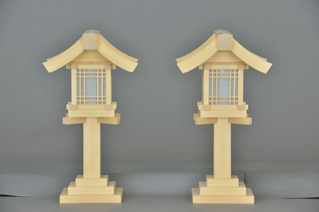 木製灯篭尺の正面