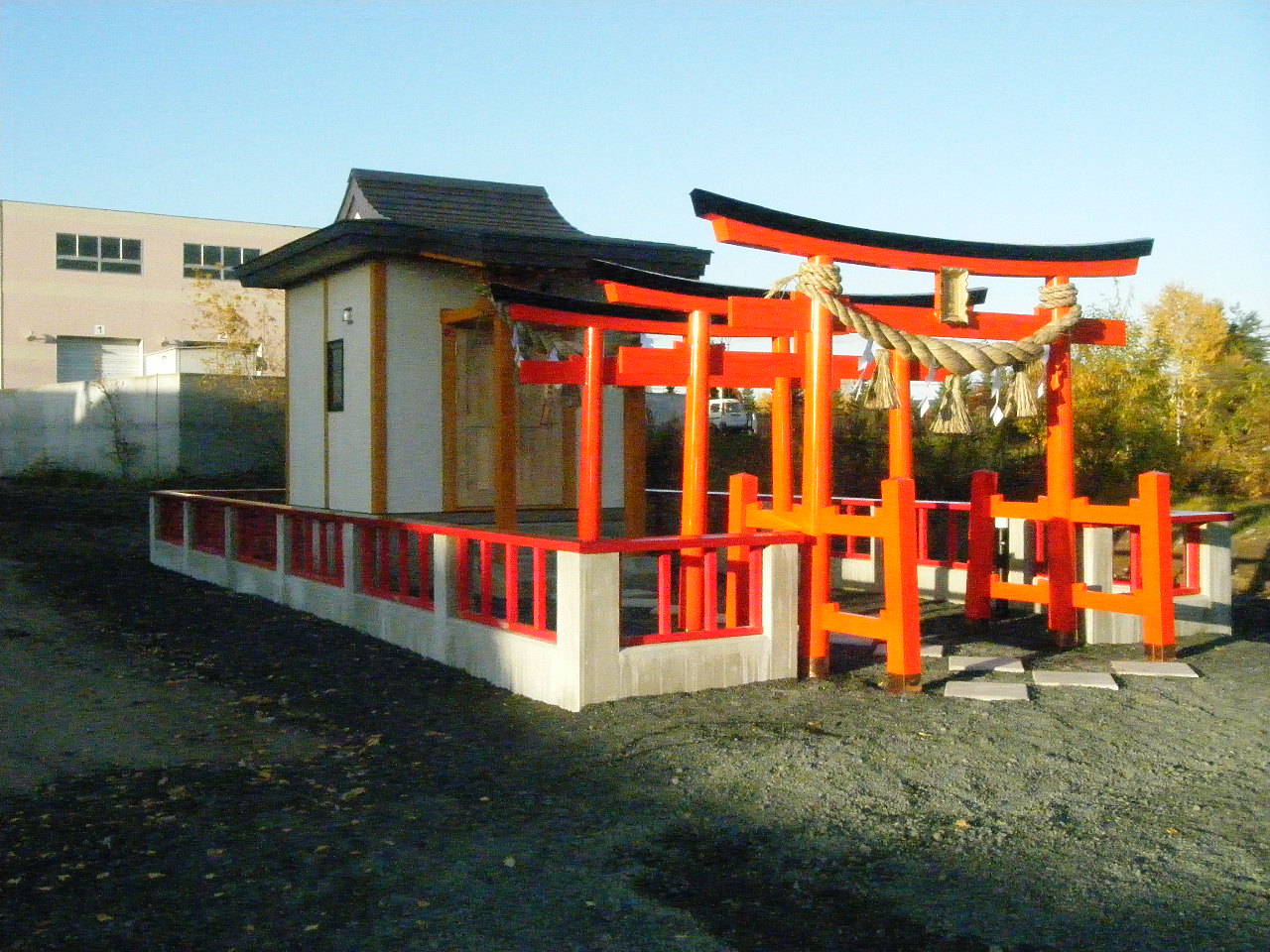 両部鳥居　斜面