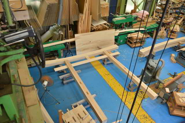 両部鳥居の本柱の仮組み