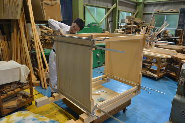 御霊舎施工例16 御霊舎の製作 箱組