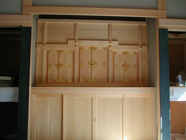 組み込み式祭壇 御扉 三社完成