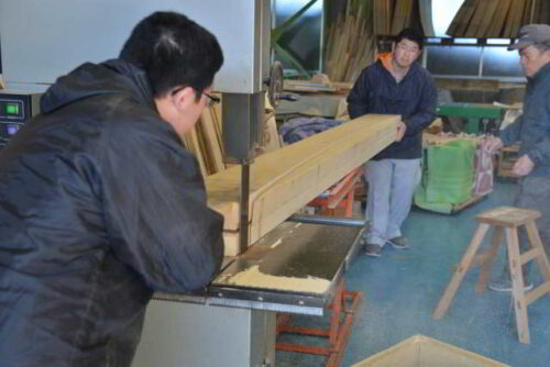 稲荷鳥居の笠木製作