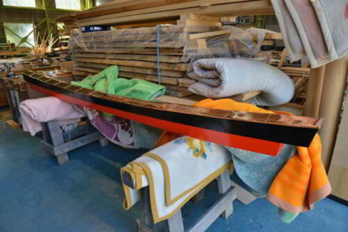 稲荷鳥居の笠木天場の板金