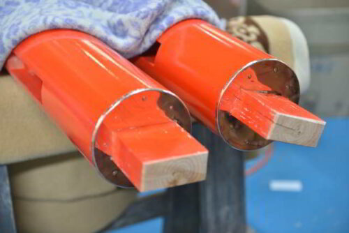 稲荷鳥居の柱木口の板金