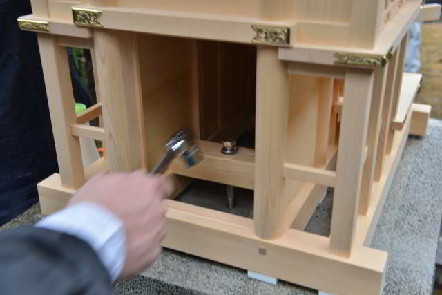 稲荷宮７寸アンカー固定